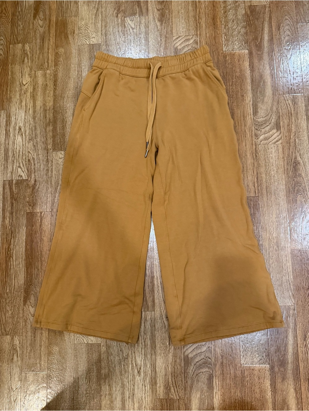 Lululemon Bound to Bliss HR 7/8 Crop Wide Leg Pants Spiced Bronze 6